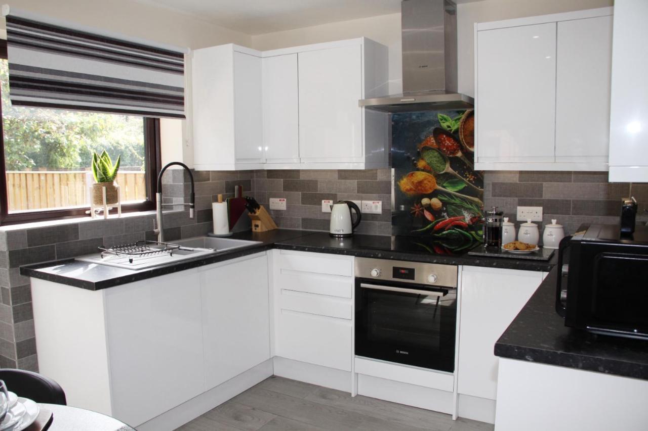 City Centre Town House With Riverside Views And Free Parking 1Bak York Exterior photo