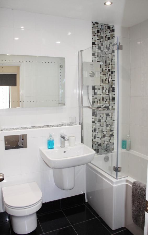 City Centre Town House With Riverside Views And Free Parking 1Bak York Exterior photo